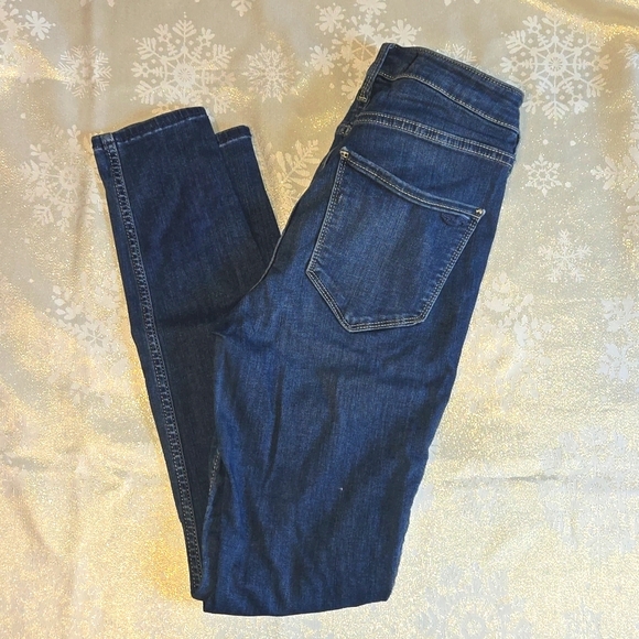 Hollister Women's High Rise Dark Blue Jeans - Picture 7 of 8
